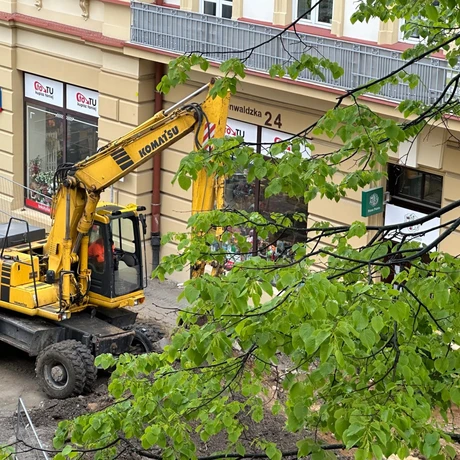 Przebudowa ul. Grunwaldzkiej [kwiecień 2024] - fot 15
